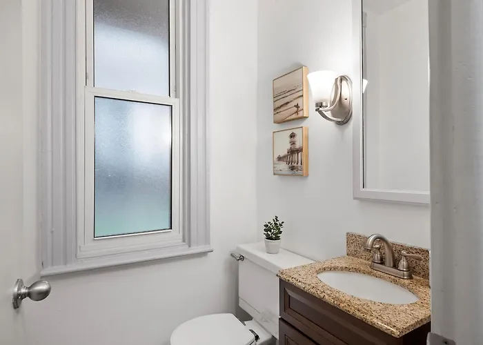 Oakland, !b Stylish And Quiet Private Bedroom With Shared Bathroom Homestay