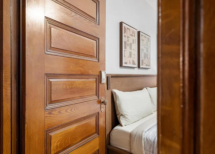 Oakland, !b Stylish And Quiet Private Bedroom With Shared Bathroom *